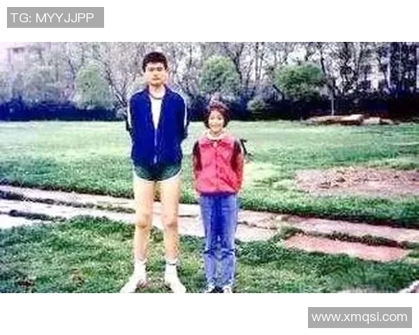 姚明身材厚度揭秘:从篮球巨星到健康生活的完美转变 姚明身材厚度揭秘:从篮球巨星到健康生活的完美转变